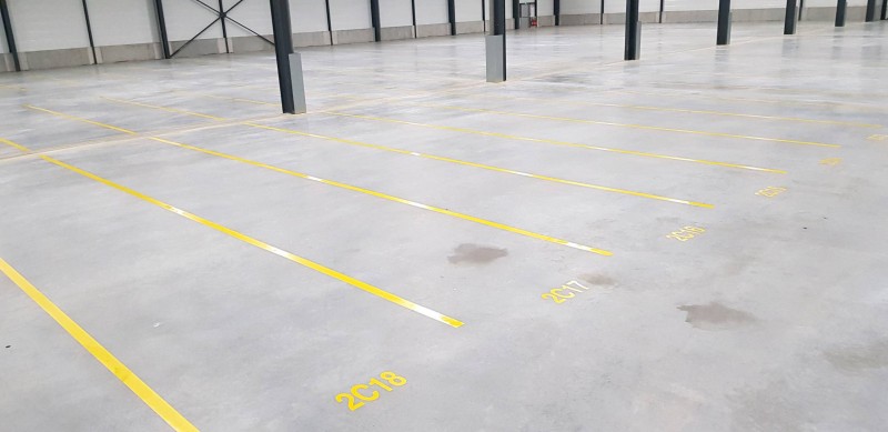 zone de stockage en résine époxy dans un dépôt de Bordeaux en Gironde