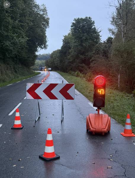 Installation de feu alterné en Dordogne (24) : Sécurisez vos travaux de voirie avec B’A SIGNALISATION