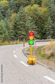 Feux tricolores et panneaux de déviation en Dordogne (24) : B’A SIGNALISATION, le spécialiste du balisage de chantier sur route