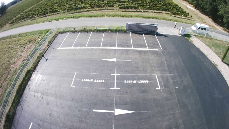 Entreprise spécialisé dans le marquage au sol pour stationnement en Gironde